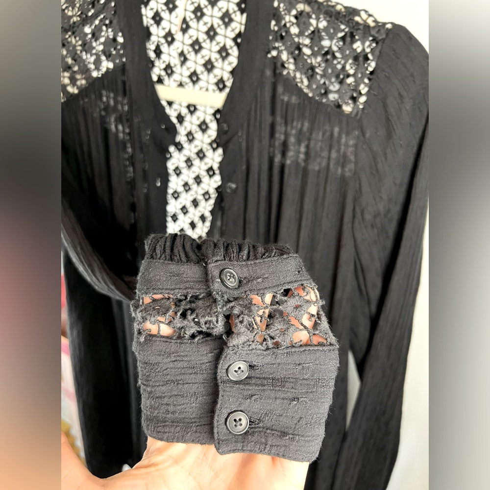 Free People The Best Blouse Lace Crochet Hi Lo Hem Long Sleeve - Picture 4 of 6